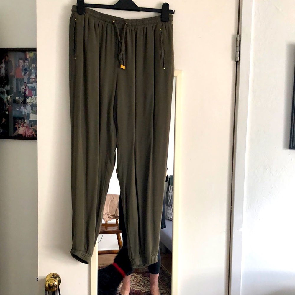 Woman’s pants